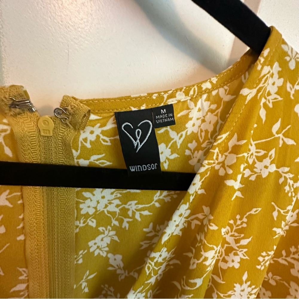 Windsor Mustard Floral Shorts Romper -medium - Picture 2 of 6